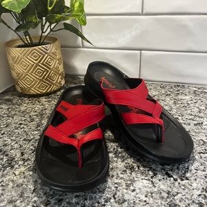 Brand New Aerosoft sandals
